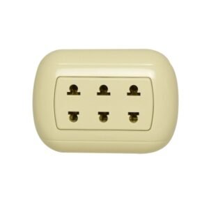 Tomacorriente universal triple 2x10A 250V 3 módulos para adosar Oval