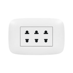 Tomacorriente universal triple 2x16A 250V Domino Sencia