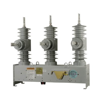 Recloser 38kV 630A 16kA 200kV BIL con sensores de corriente y voltaje