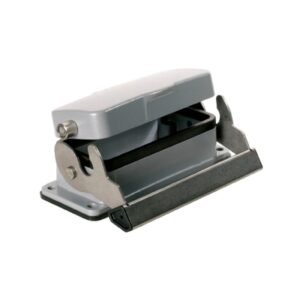 Base para conector multipolo de metal con tapa para empotrar 16 polos IP65